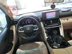 تۆیۆتا لاند کروزەر